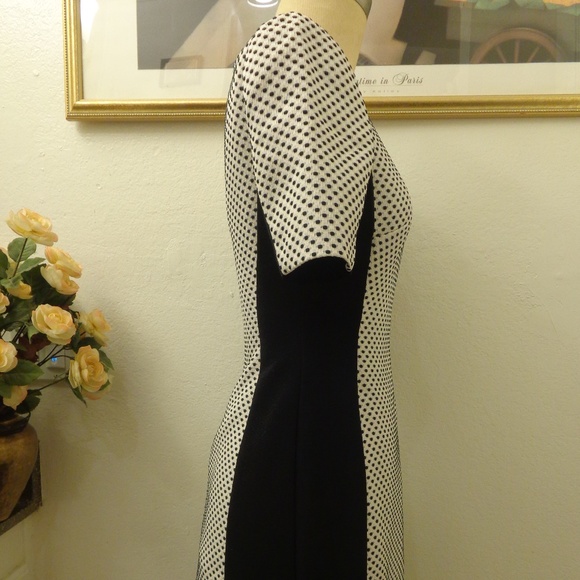 Robe Courte Manches Courtes AGB à Pois Noir Et Blanc - Taille 12, Neuve Sans étiquettes