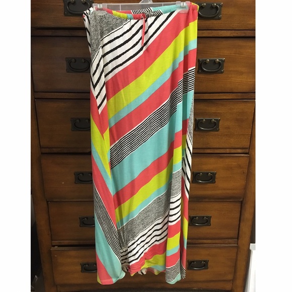 Striped maxi skirt - Picture 1 of 2