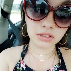 Meet your Posher, Aysha