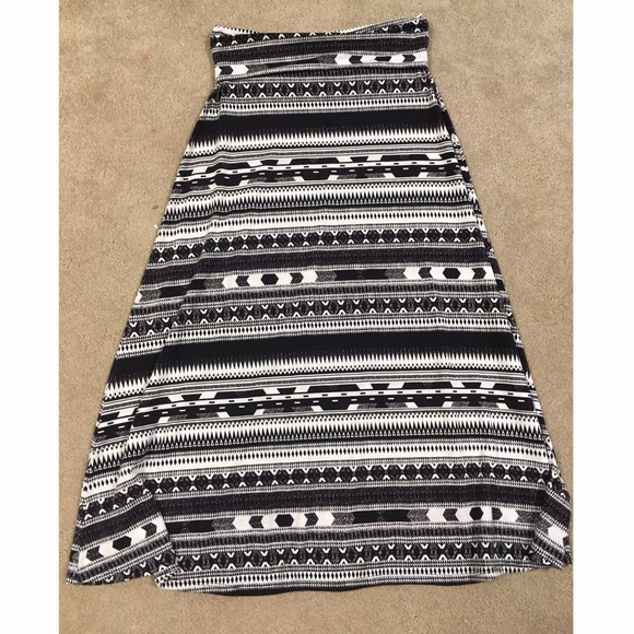 Skirt - Picture 1 of 2