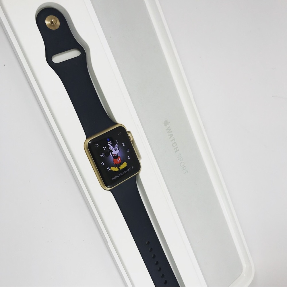 Apple Watch 42mm gold first generation