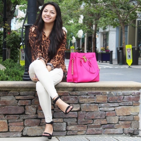 Michael Kors Raspberry Large Hamilton 💕 - Picture 5 of 5