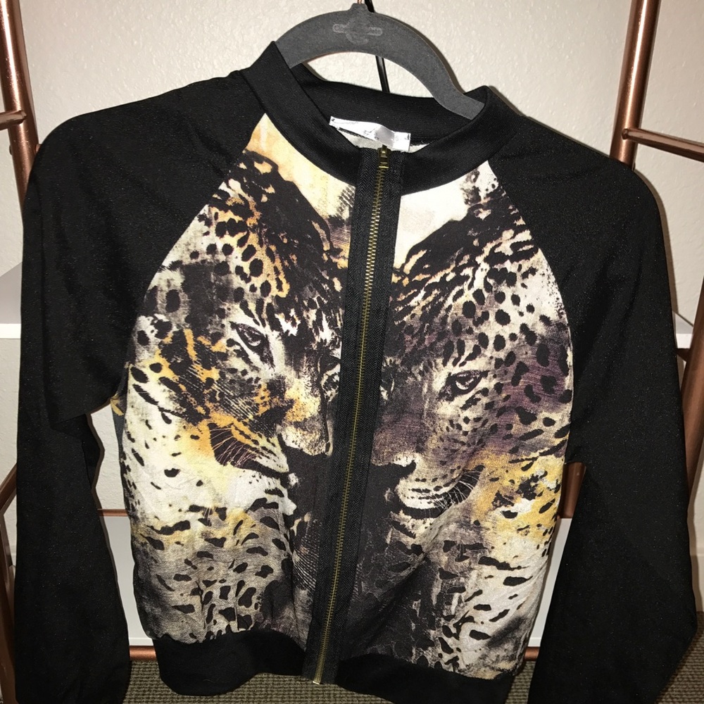 Lightweight printed leopard zip up
