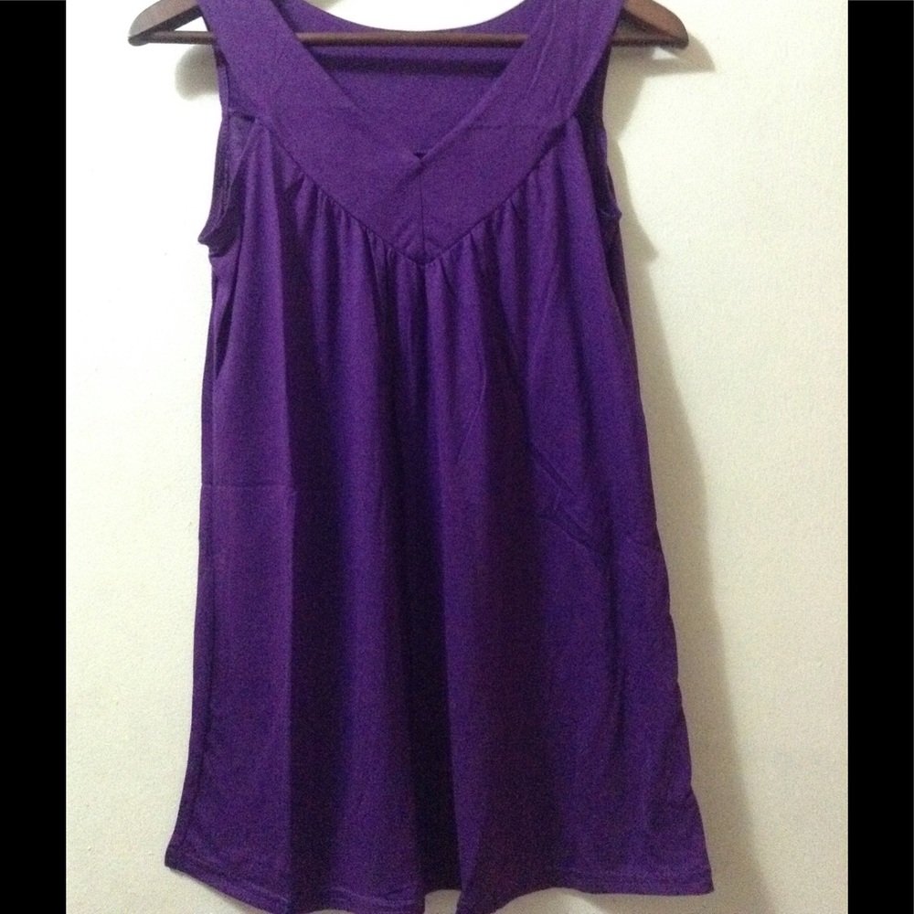 π Sleeveless Casual V Tunic - Picture 1 of 2