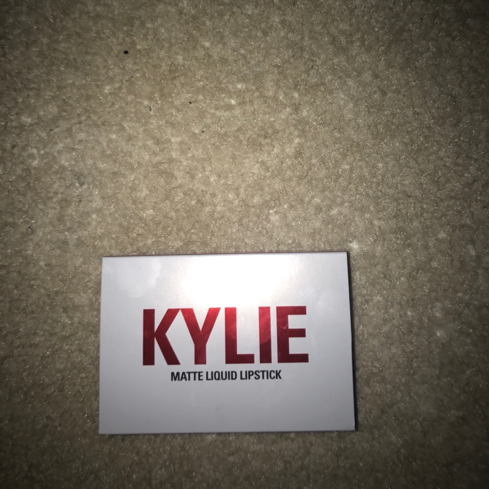 Kylie Mini Liquid Lipsticks!