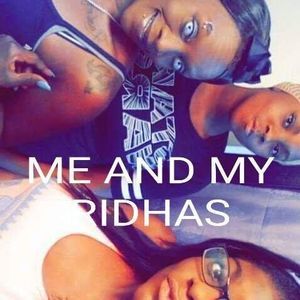 Meet your Posher, Denise