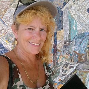 Meet your Posher, Joan