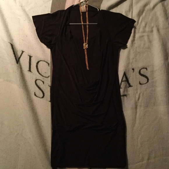 "DRESS" - Picture 2 of 4