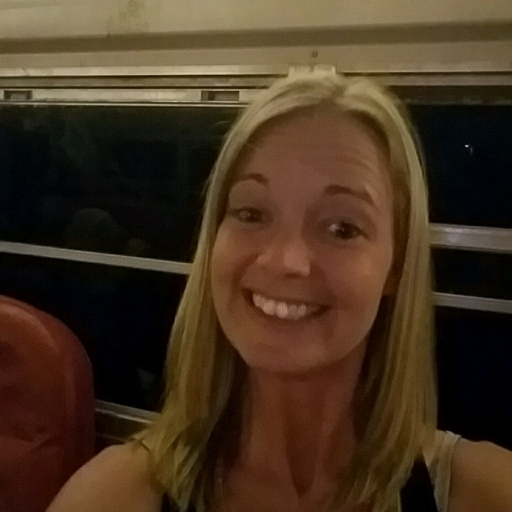 Meet your Posher, Cynthia