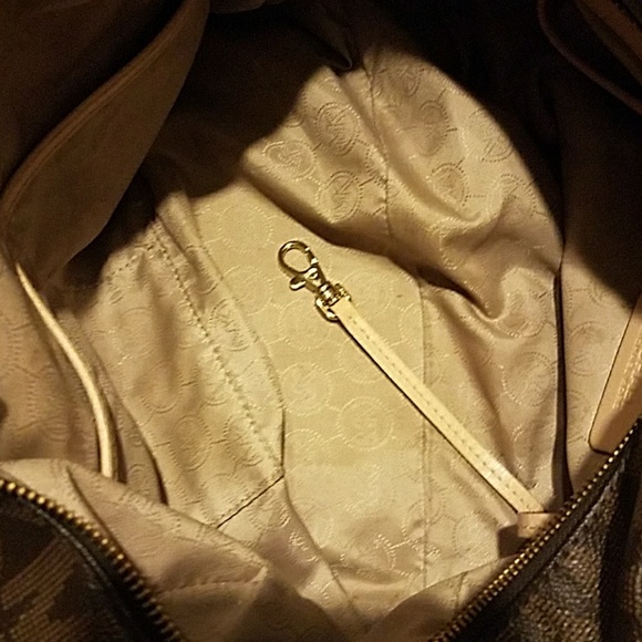 Authentic Michael Kors satchel bag - Picture 5 of 8