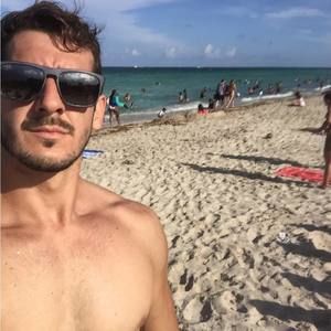 Meet your Posher, Armani