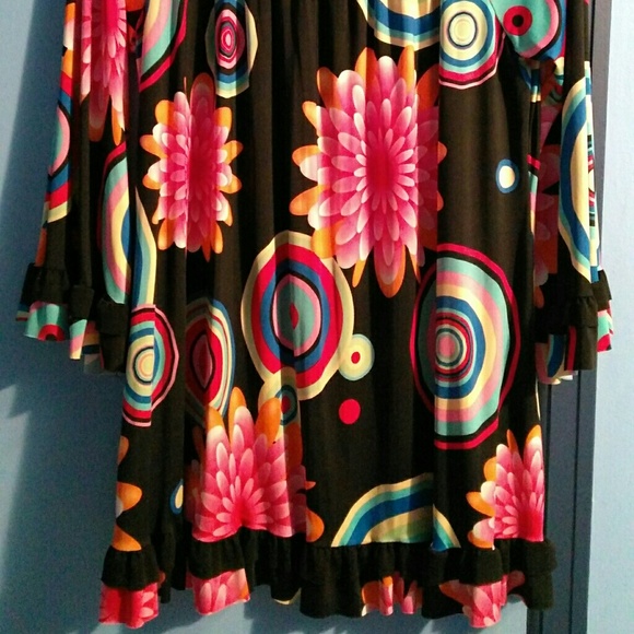 Floral Shift Dress*Like New - Picture 2 of 3