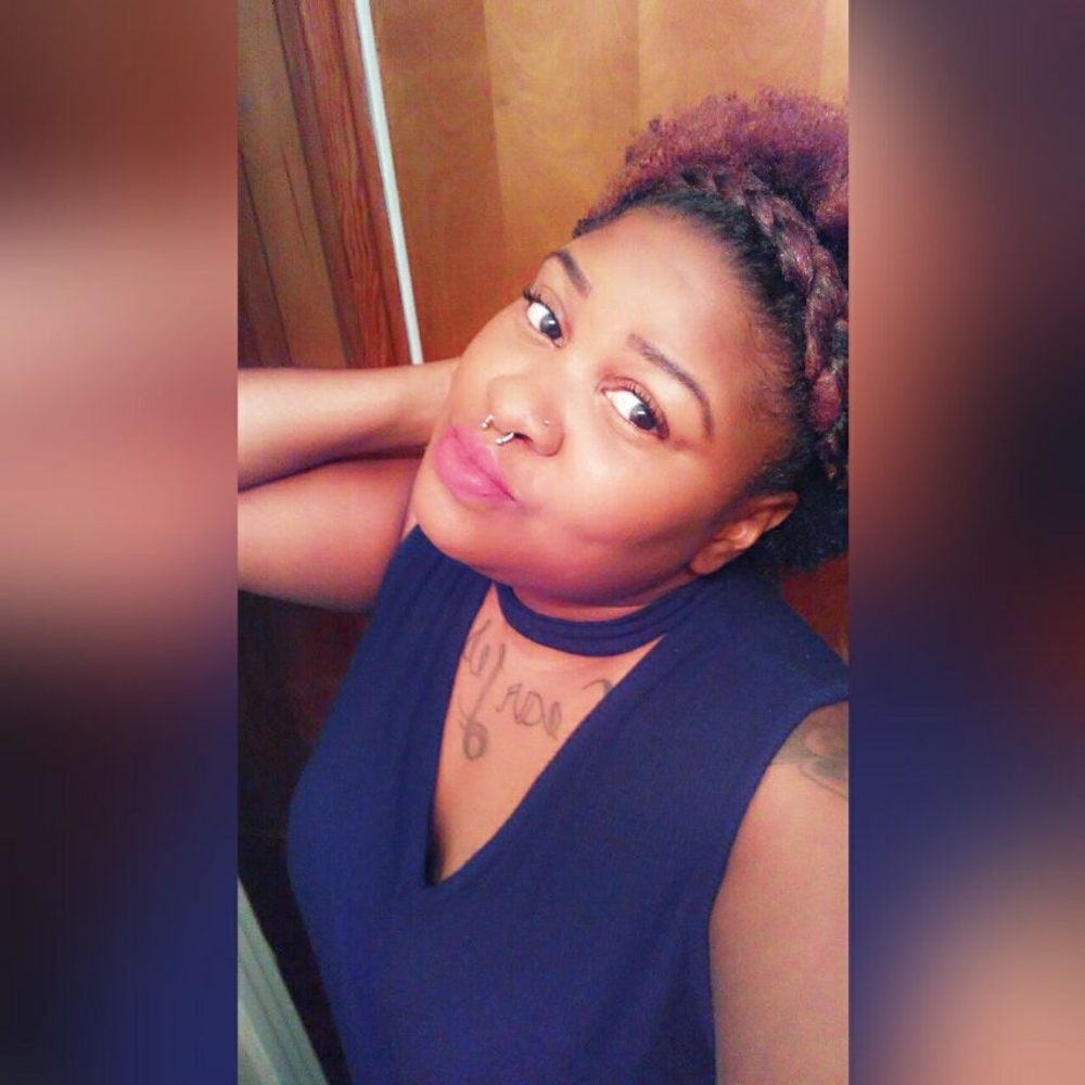 Meet your Posher, Janay