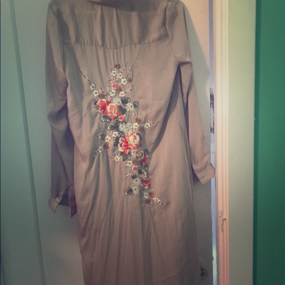 Womens Katsumi Kimono w/ floral embroidery