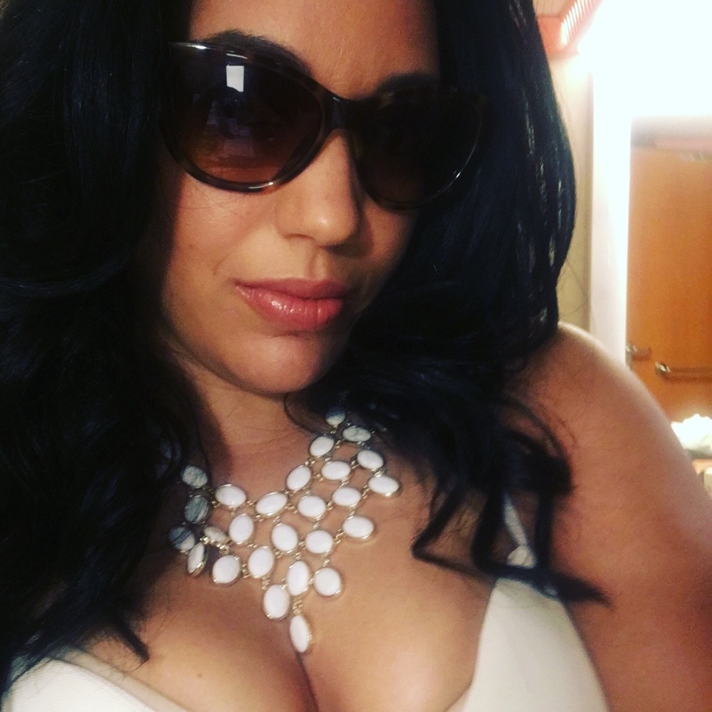 Meet your Posher, Lynda