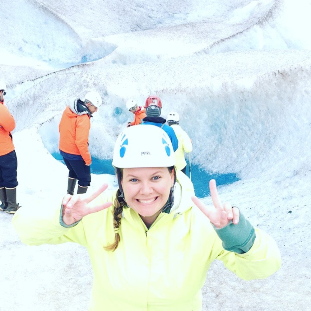 Meet your Posher, Caitlin