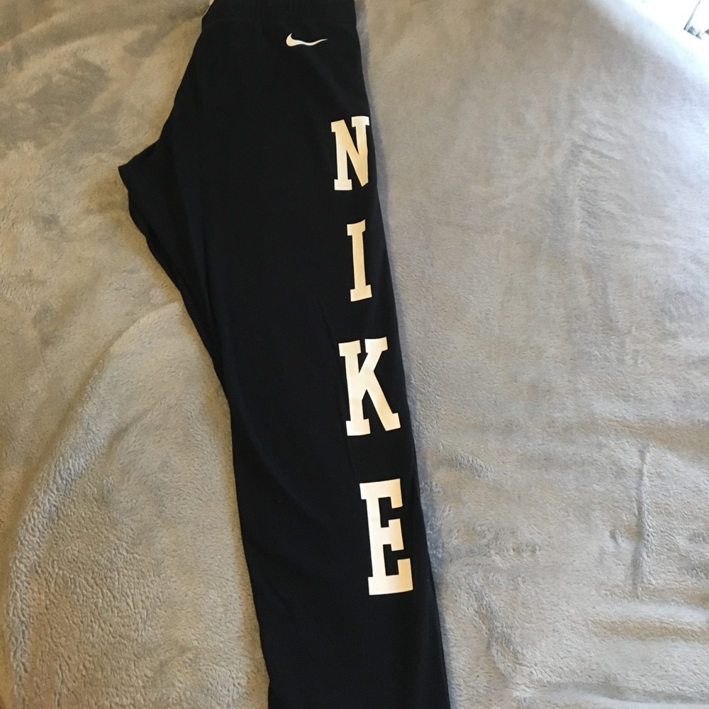 Black Nike Leggings