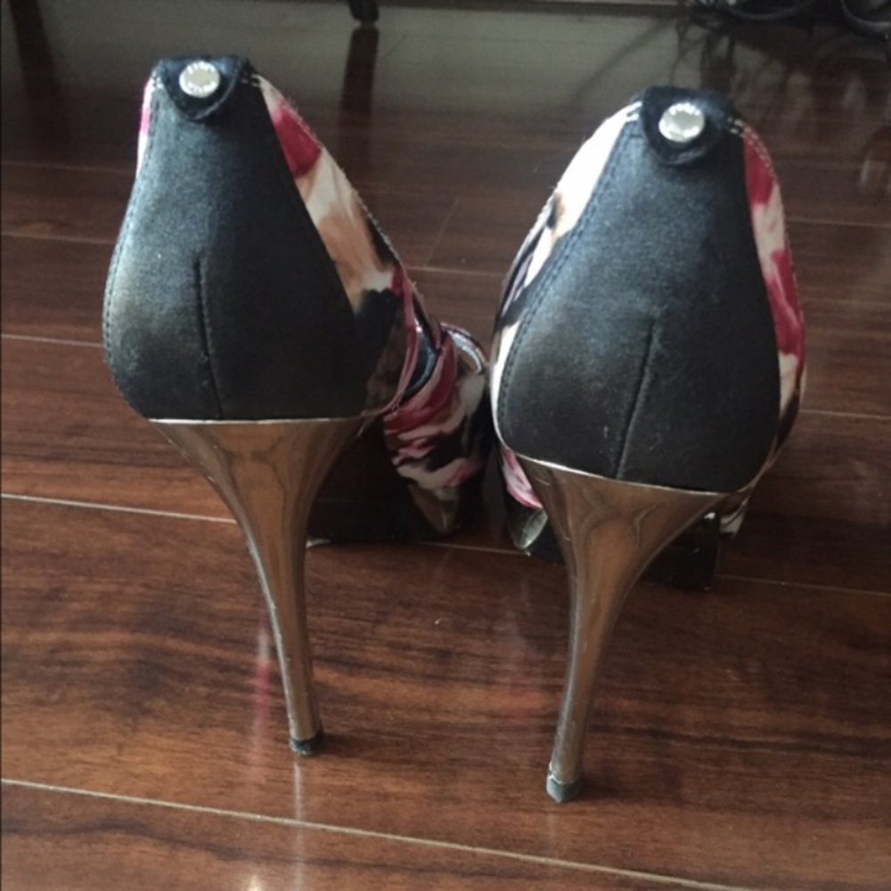 Karen Millen Multicolor Pumps - Picture 2 of 2