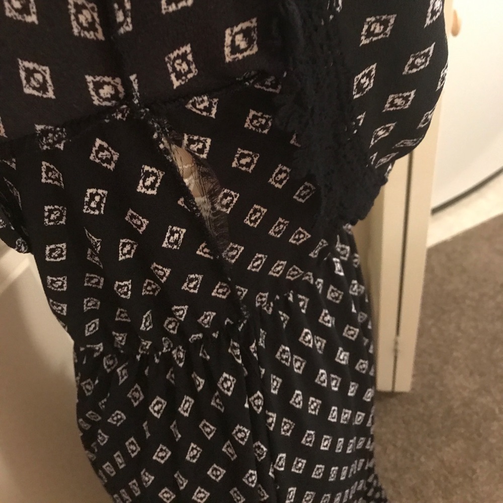 Maxi - Picture 3 of 5