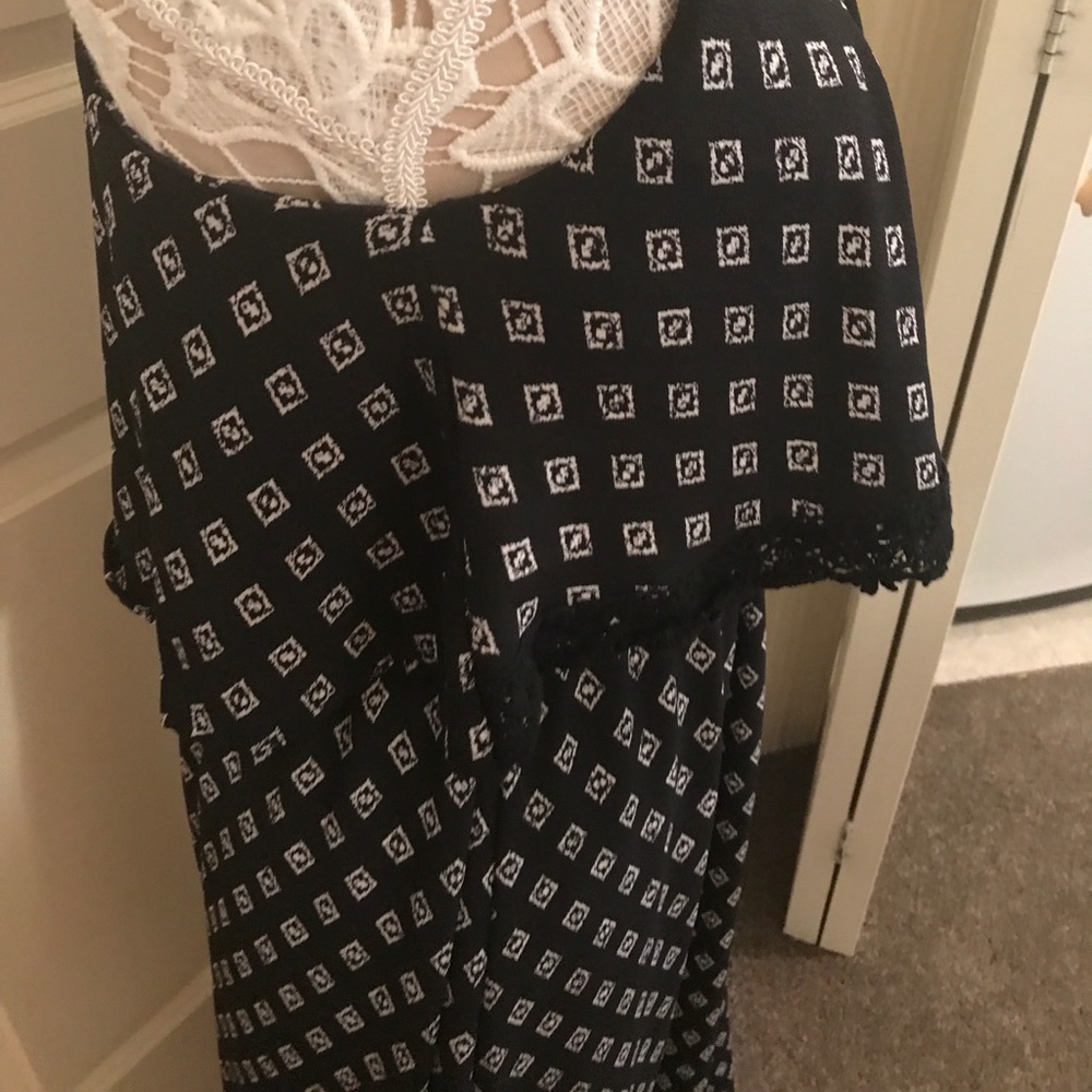 Maxi - Picture 4 of 5