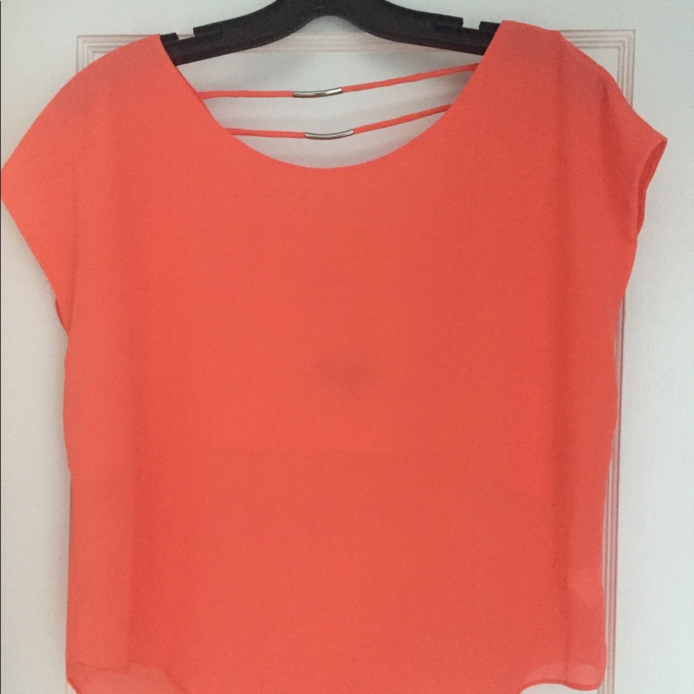 Boutique coral top