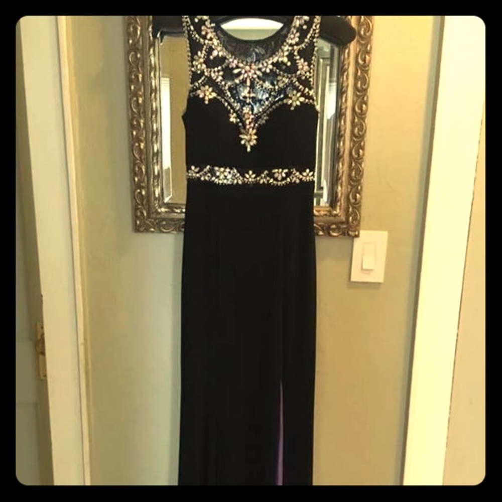 Betsy&Adams gown