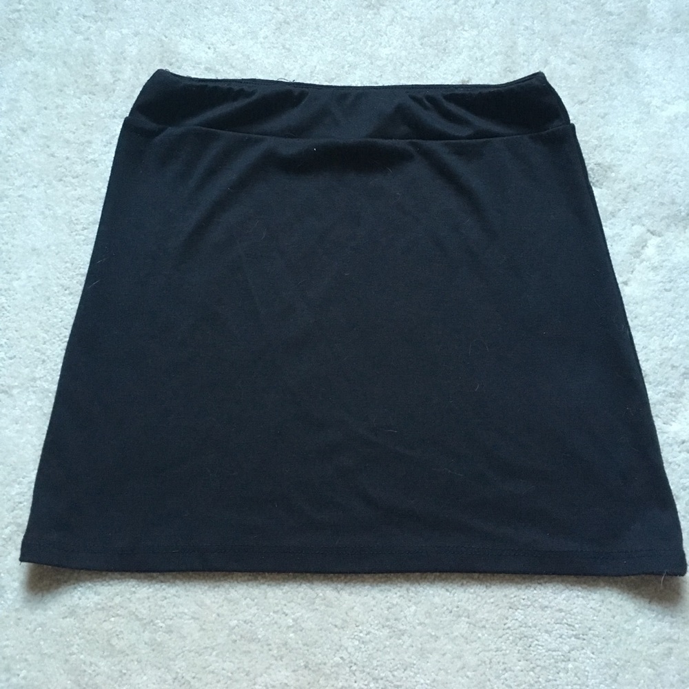 Plain black tight skirt