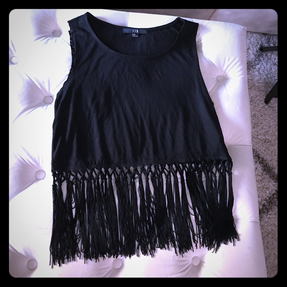 Cropped fringe top
