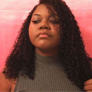 Meet your Posher, Natalie