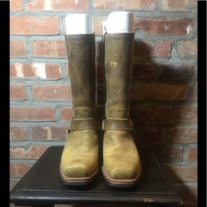 🍂Virtually brand New FRYE Boots🍂