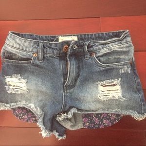 Forever 21 Girls cut off denim shorts