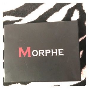Morphe eyeshadow pallete new tested one color