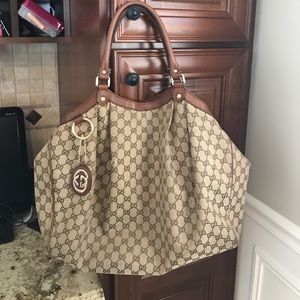 Gucci large Sukey bag
