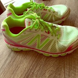 New balance running shoes
