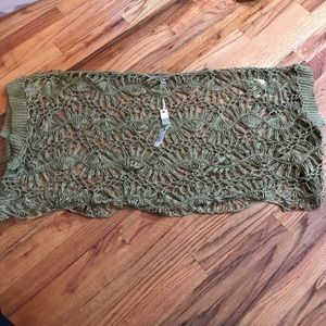 Over The Shoulder Shrug