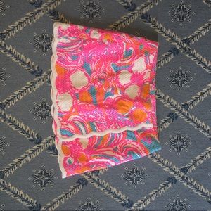 Lilly pulitzer skirt . Excellent condition