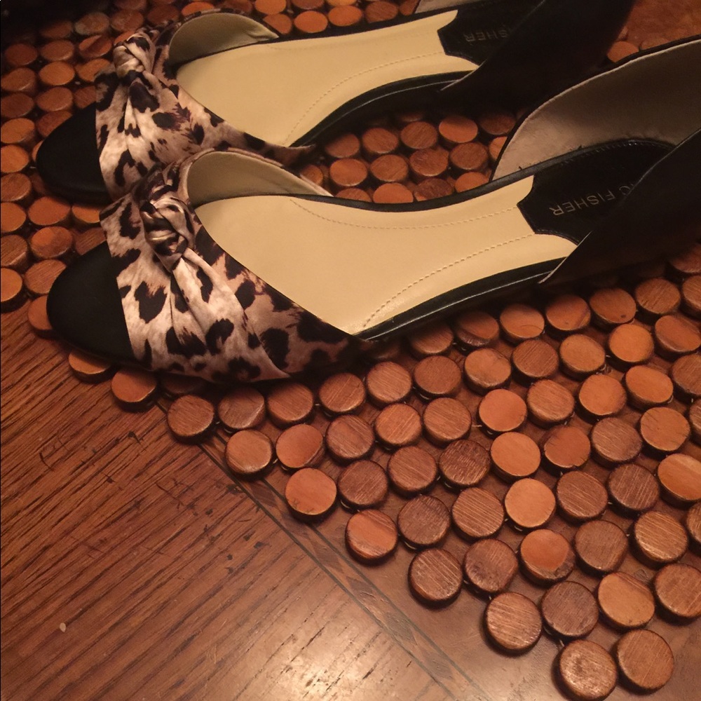 Marc Fisher Leopard Flats NEVER WORN