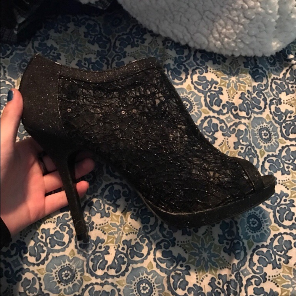 Black sparkly heels