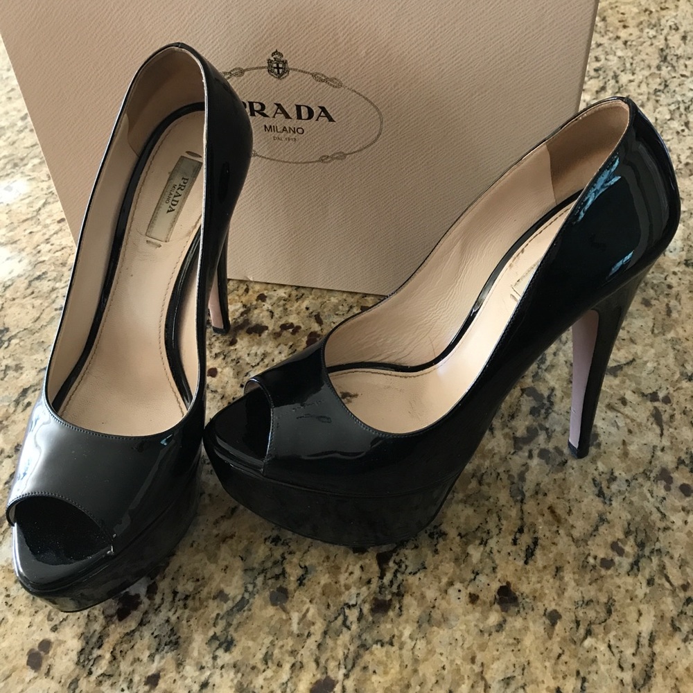 Black shiny leather Prada Platform Shoes Sz 38