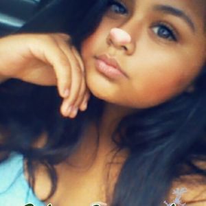 Meet your Posher, Sheyla