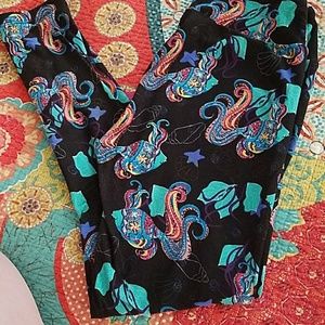 Lularoe os betta fish leggings