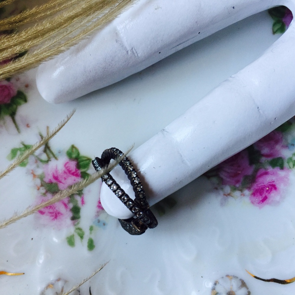 . {2X PAVE CRYSTAL} 2-sided steampunk hoops