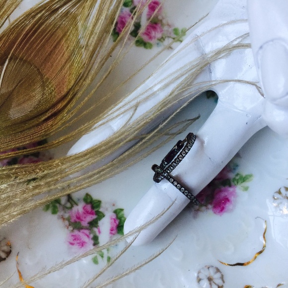 . {2X PAVE CRYSTAL} 2-sided steampunk hoops - Picture 3 of 5