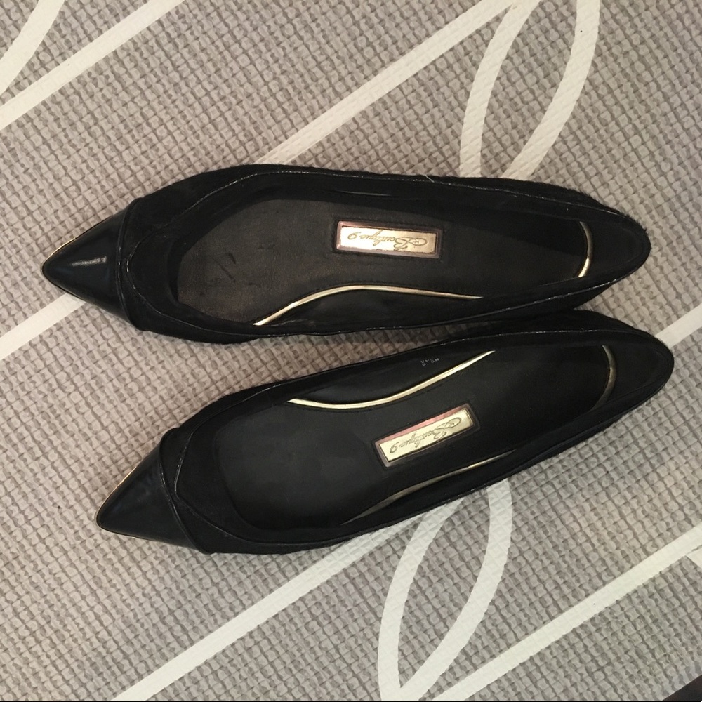 Boutique 9 suede/calf hair flats with gold toe!