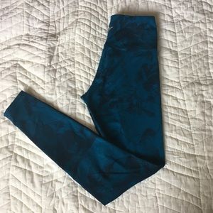 Old Navy Go Dry workout leggings