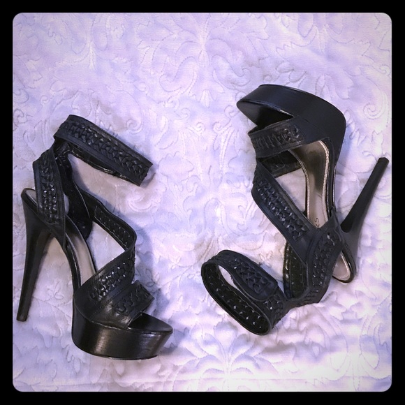 🖤Black Ankle Strap Heels🖤 - Picture 1 of 5