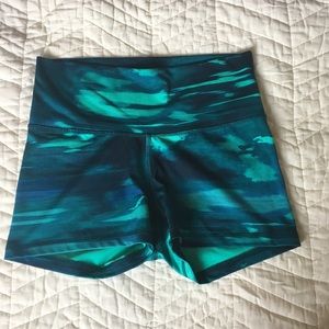 Old Navy Go Dry workout shorts