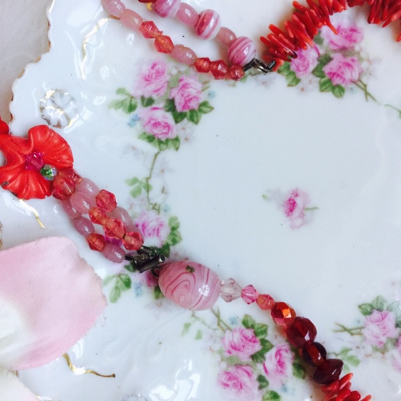 . {FLORAL CORAL} Vintage handmade chocker - Picture 2 of 5