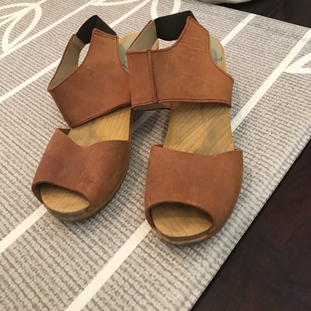 Nina Z Clogs!