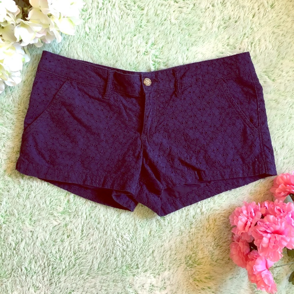 ⭐️SO Navy Lace Shorts⭐️